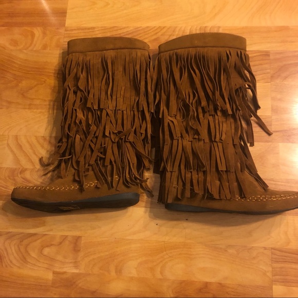 3-Layer Fringe Boot - Picture 3 of 6